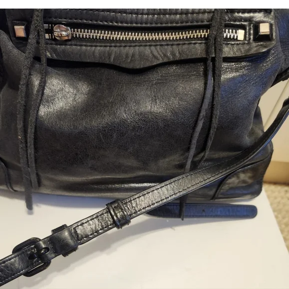 Rebecca Minkoff Regan Black "Distressed" Leather Satchel/Crossbody Bag Ret.$399 - Picture 9 of 12